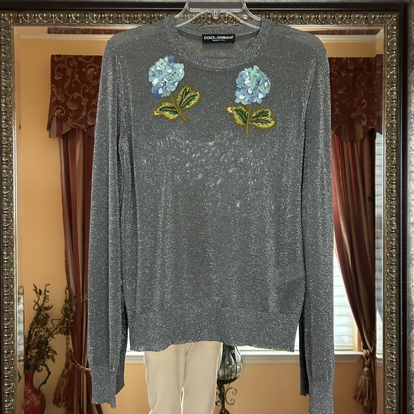 Dolce & Gabbana Gray and Blue Crew Neck Sweater with Floral Accents
Size 44 - Picture 2 of 9